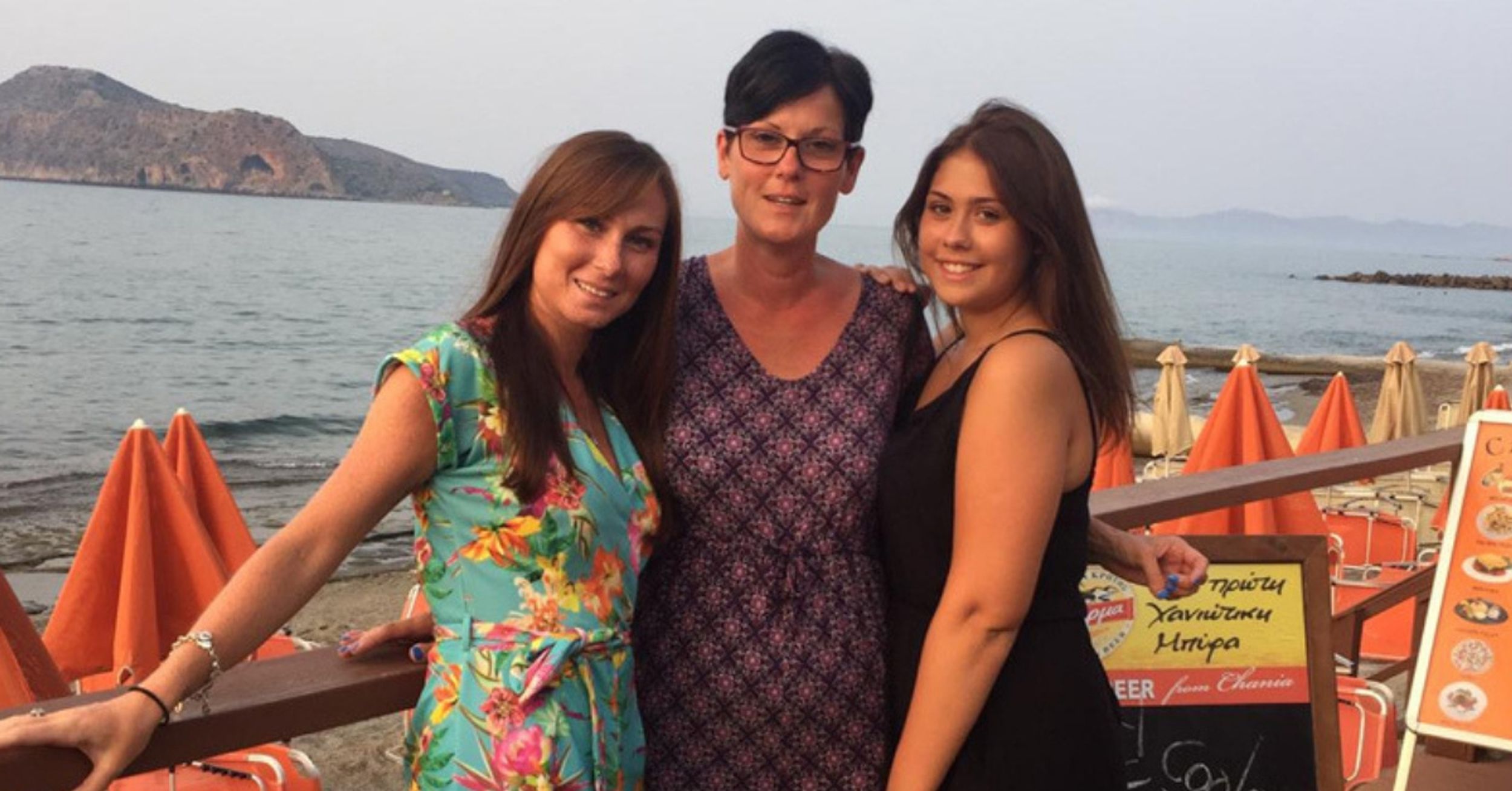 Young Sisters Face Tough Decision After Their Mother Develops Early Onset Alzheimer's At Age 45