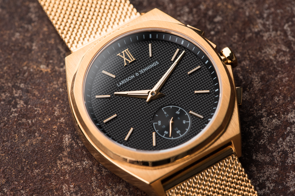 Photo of the Wave hybrid smartwatch by Larsson & Jennings