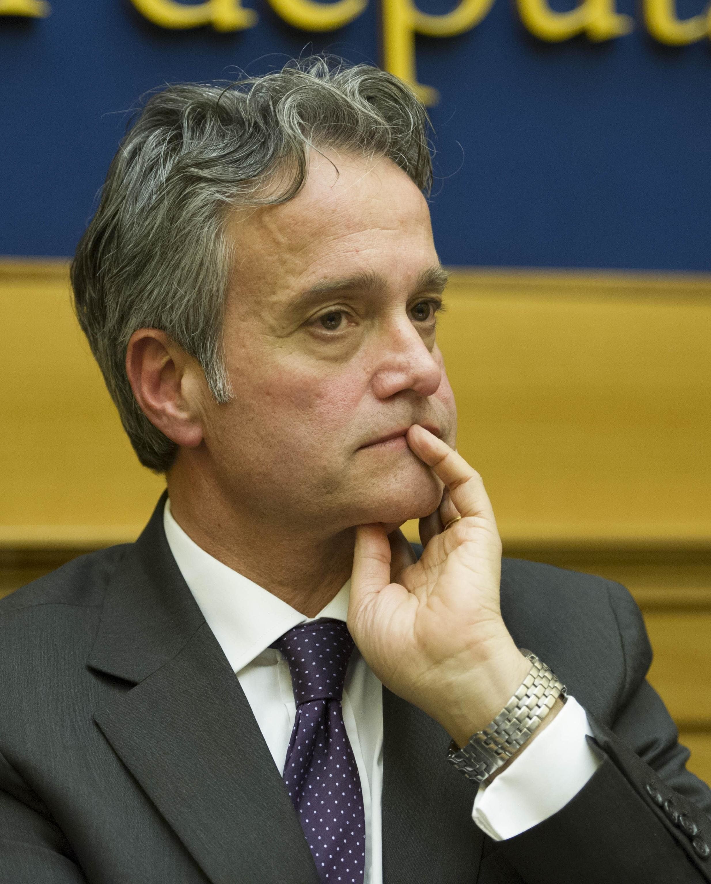 «Il partito dell’anti polizia vorrebbe impedire agli agenti di difendersi»