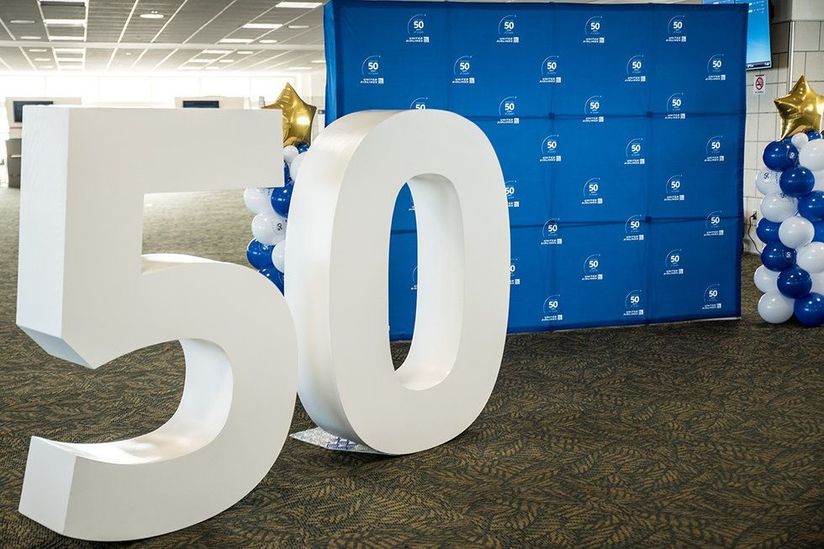 グアム線就航50周年 United Hub