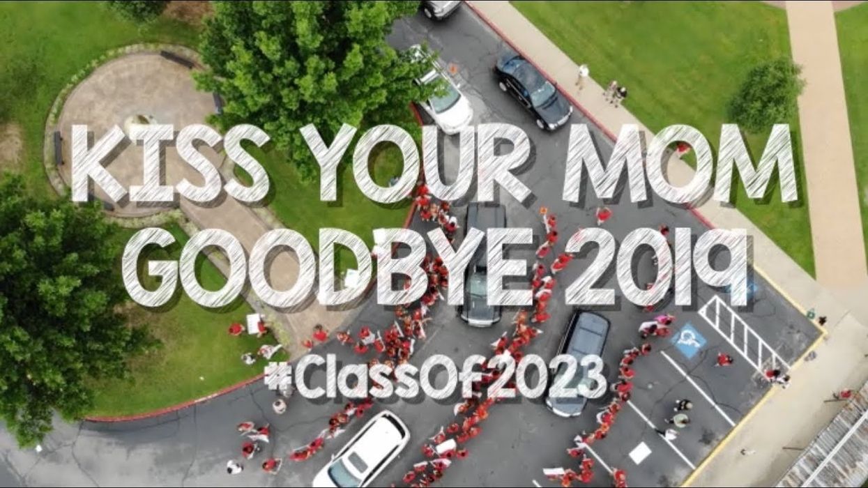 Seniors at Oklahoma school cheer for freshmen to 'kiss mom goodbye' as part of 20-year tradition