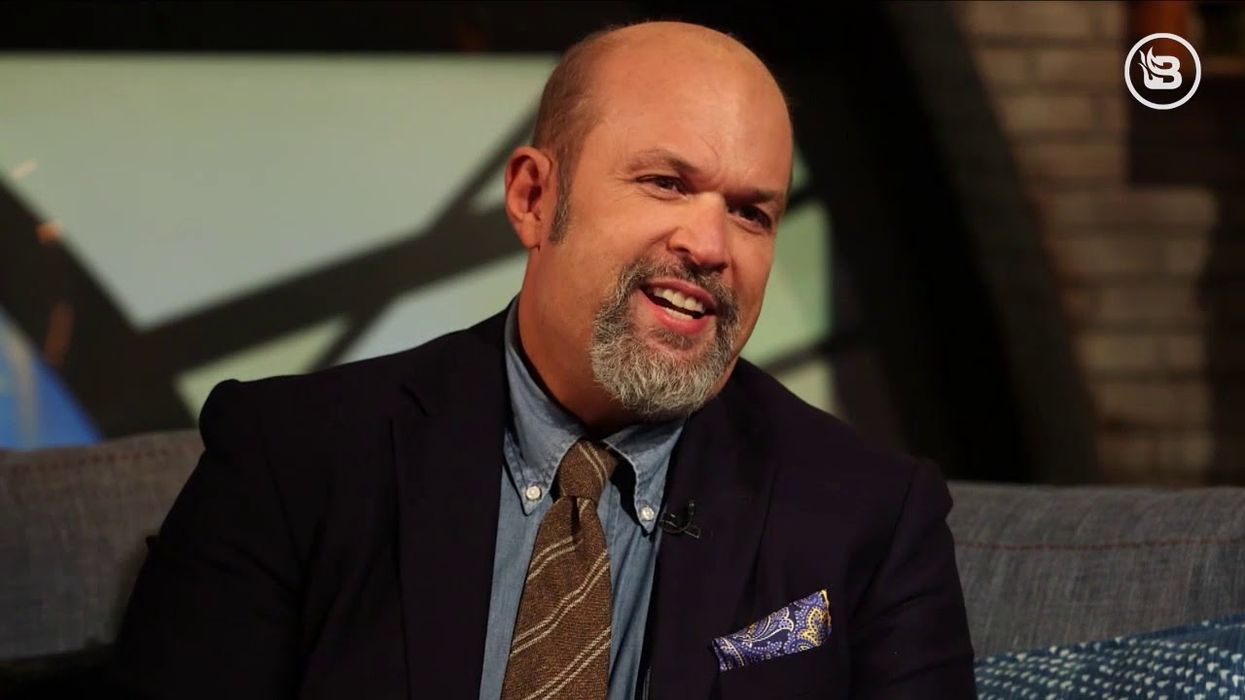 FIGHTING MOB POLITICS: How to think independently