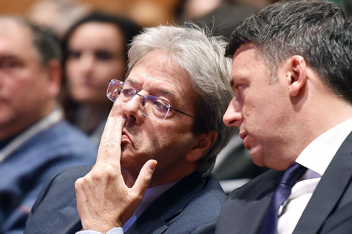 Siluro di Renzi a Gentiloni: «Cerca di far saltare l’accordo con il Movimento». La scissione dem è pronta