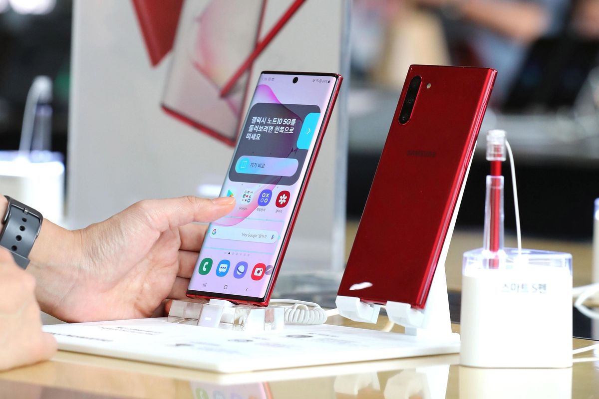 Tariffe telefoniche, rincari del 54%. Il Codacons: «Negati anche i rimborsi»