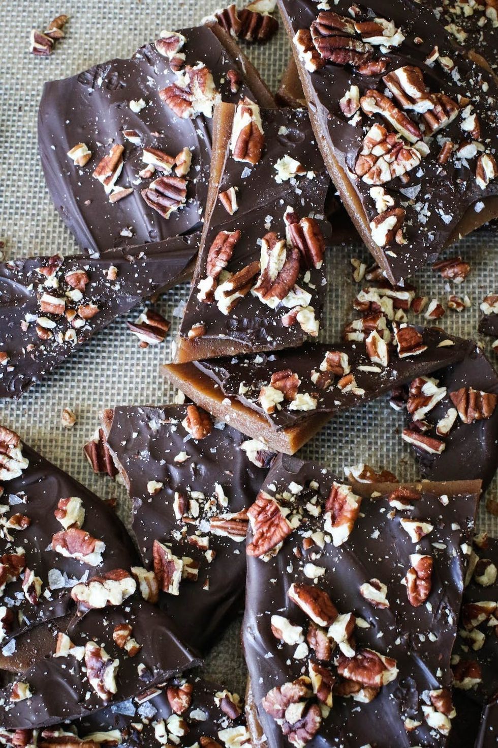 20 Easy Thanksgiving Dessert Recipes You’ll Be Thankful Are Not Pies