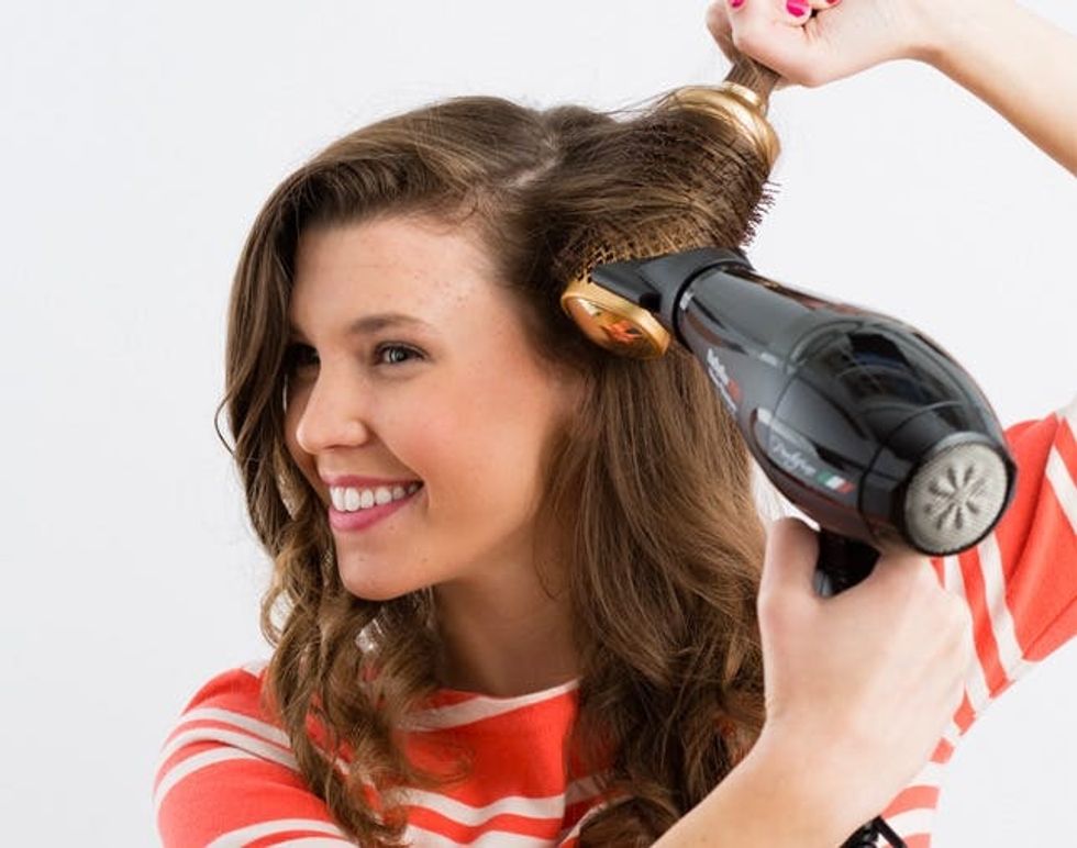 3 Ways To Master Waves With Your Blow Dryer Brit Co