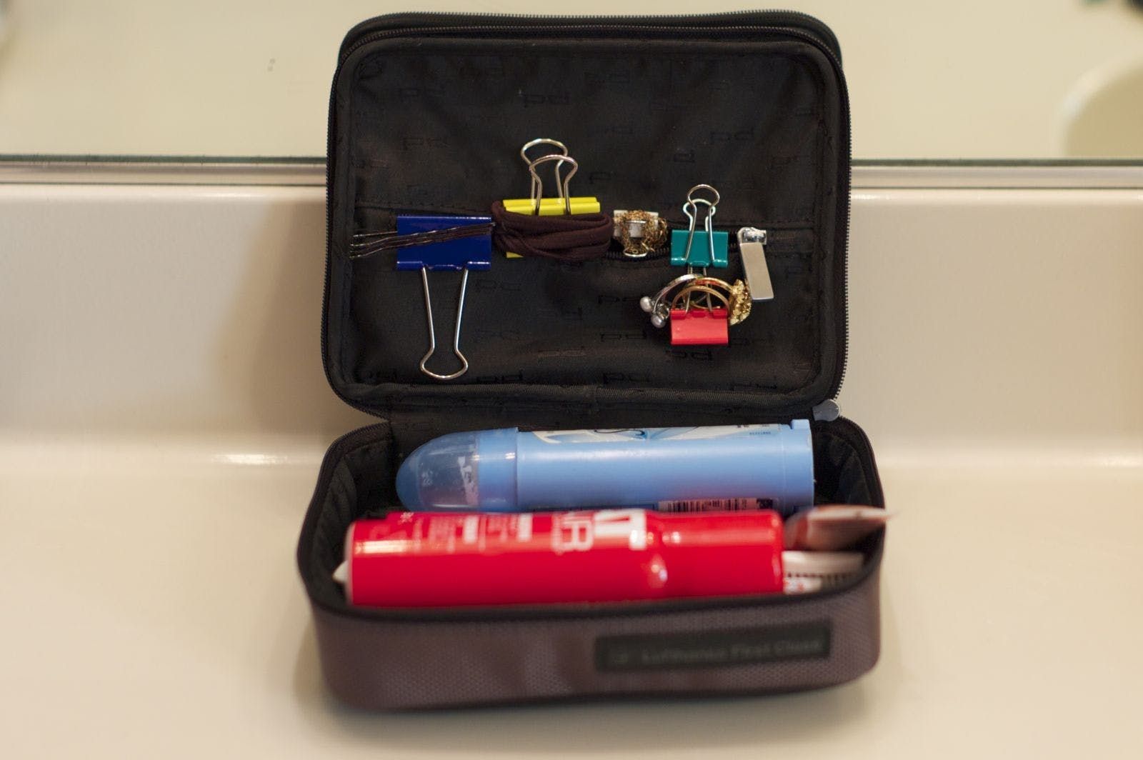 binder clip wire organizer