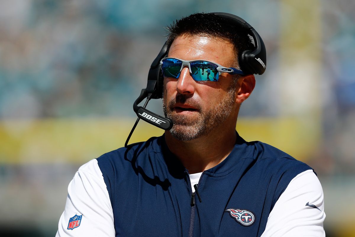 Texans defensive coordinator Mike Vrabel