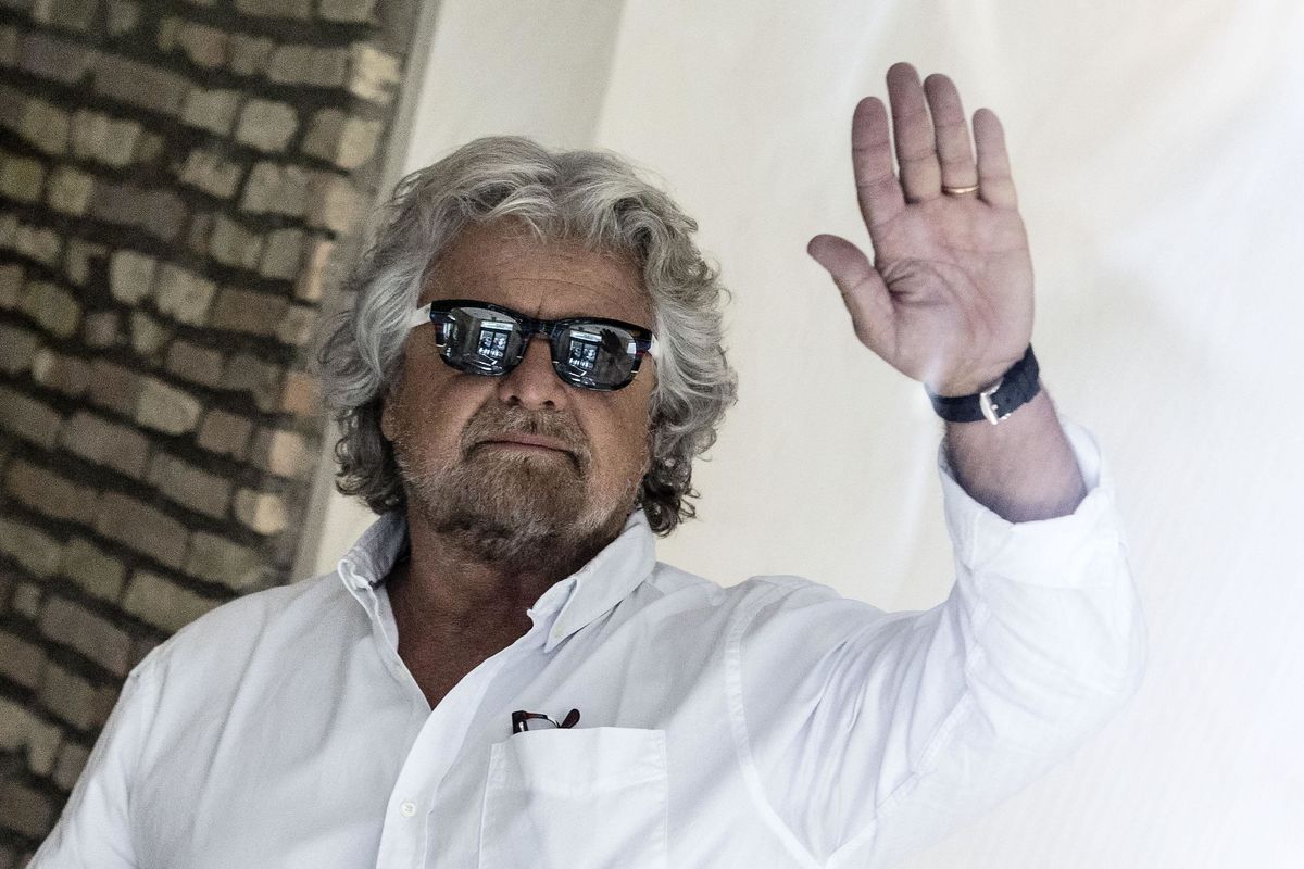 Grillo sembra Monti: «Ministri solo tecnici»