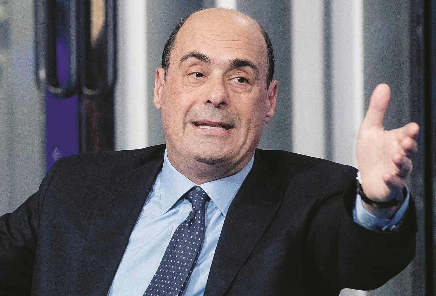 A cose fatte Renzi esce allo scoperto e si piazza al timone dell’accrocchio