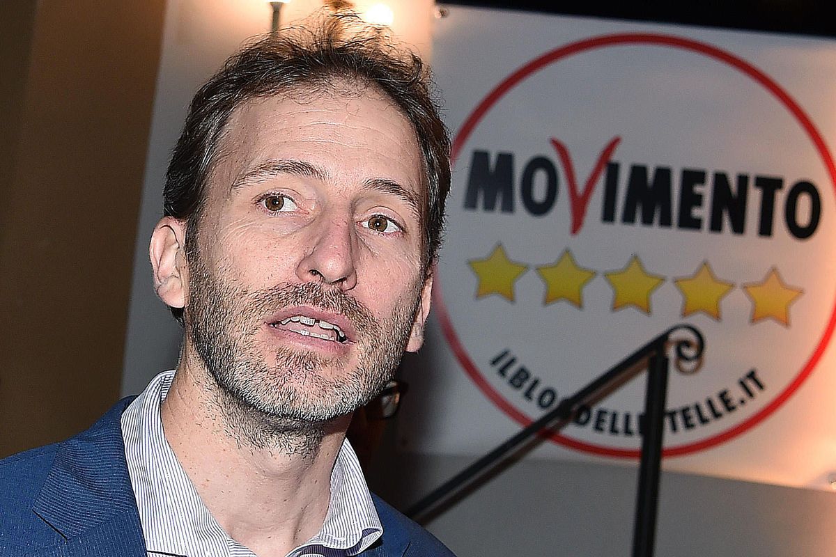 Nel M5s scoppia la bomba Rousseau. Ora votare online diventa un «caso»
