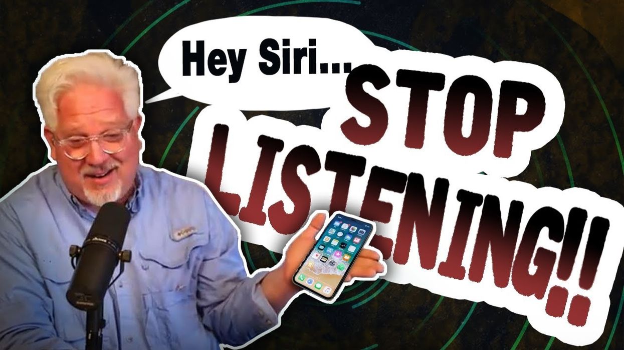 Siri is Listening...IN THE BEDROOM?! Apple apologizes for zero privacy!