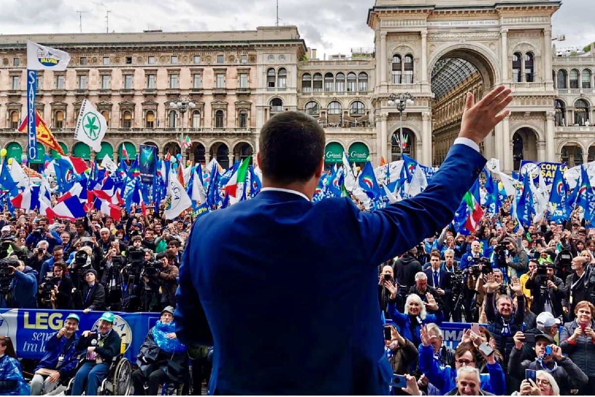 Il Capitano porta la Lega in piazza e si prepara a guidare l’opposizione