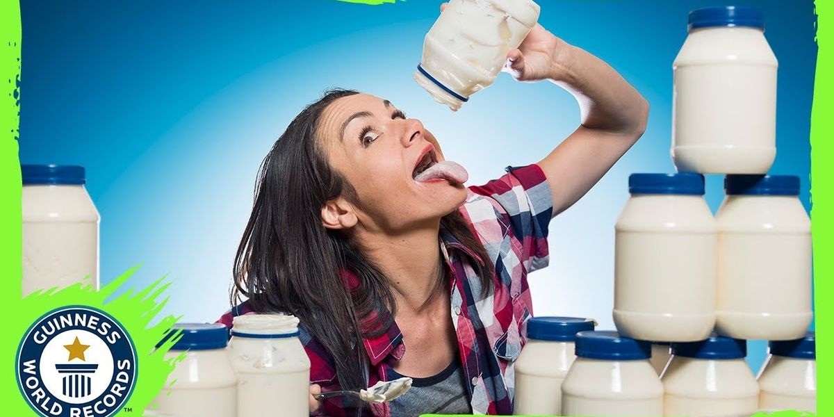 Watch woman eat 3 jars of mayonnaise in 3 minutes to set Guinness World