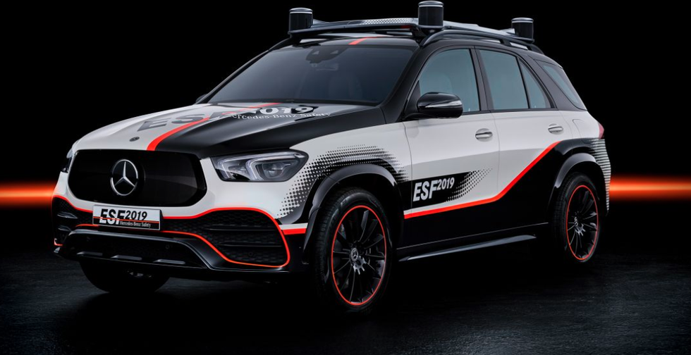 Photo of the Mercedes ESF concept car