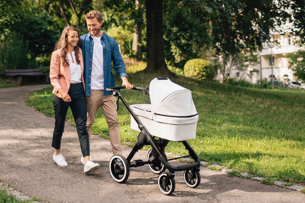 Bosch electric baby stroller