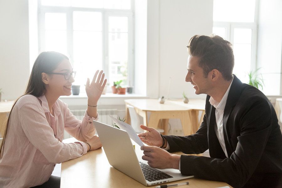 Job seeker connects with employer with their executive resume