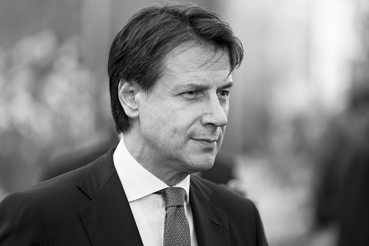 60.000 grillini ci impongono Conte