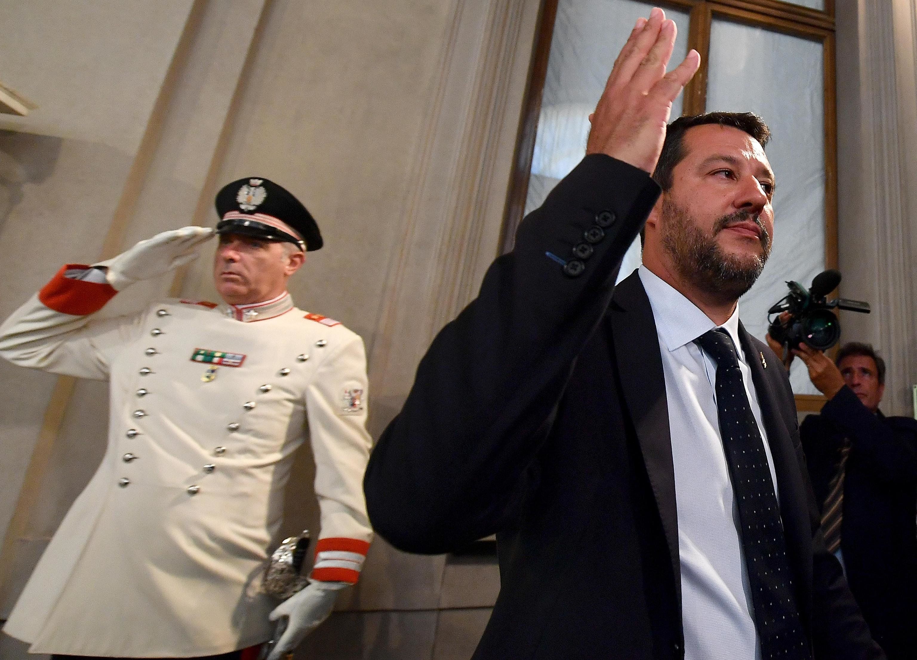 Il governo del «cucù, Salvini non c’è più»