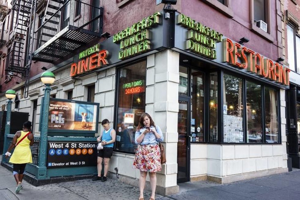 Nyc S 10 Best 24 Hour Diners The Journiest