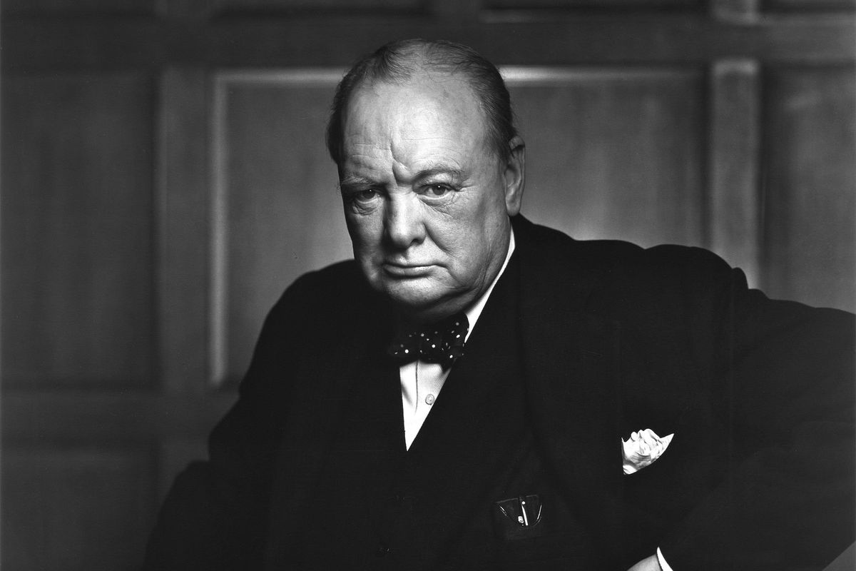 Churchill sarebbe un presidente ideale. Difendeva il popolo e uccideva gli orchi