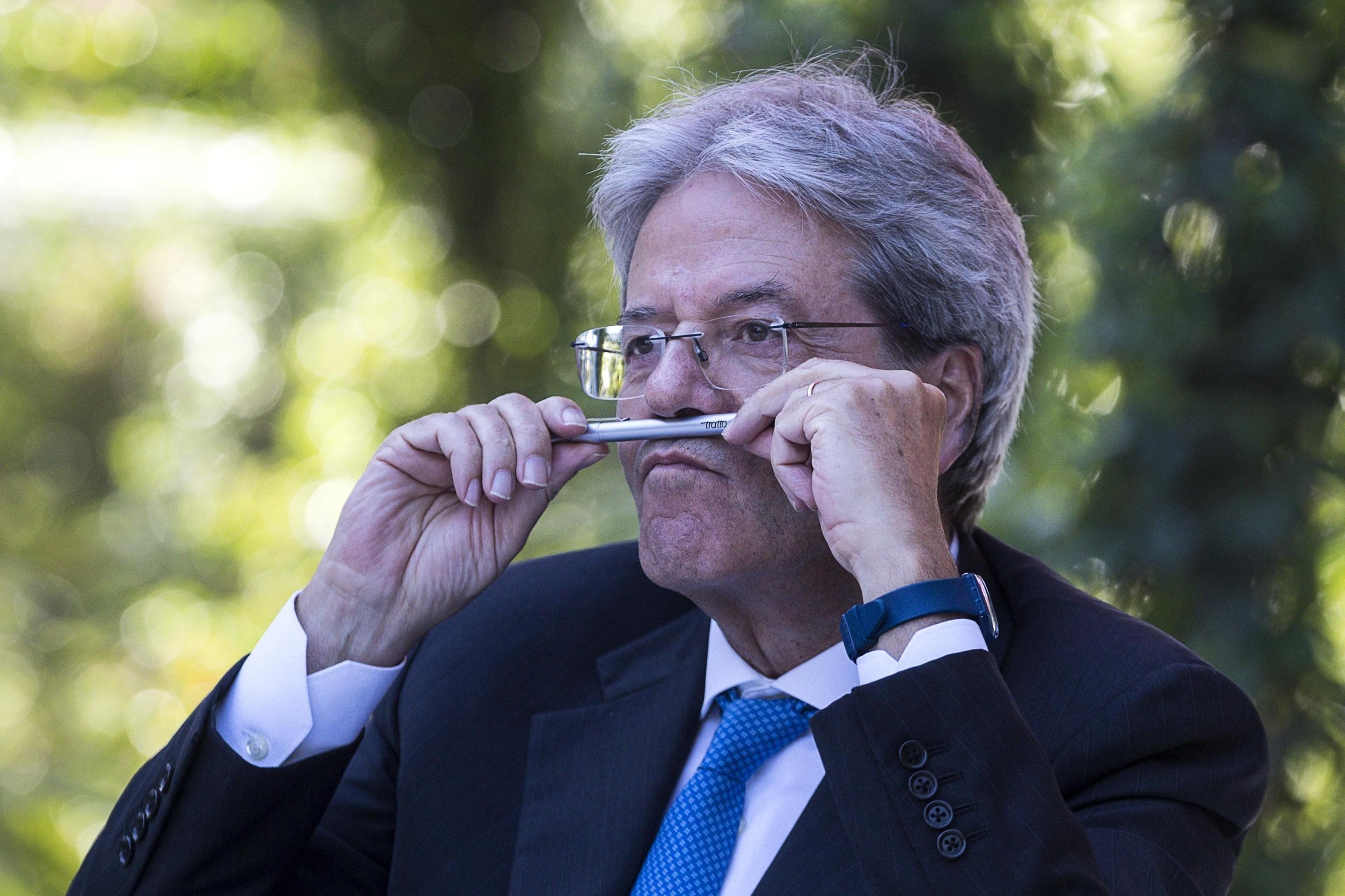 Gentiloni in Ue agli Affari economici per fare la volontà di Parigi e Berlino