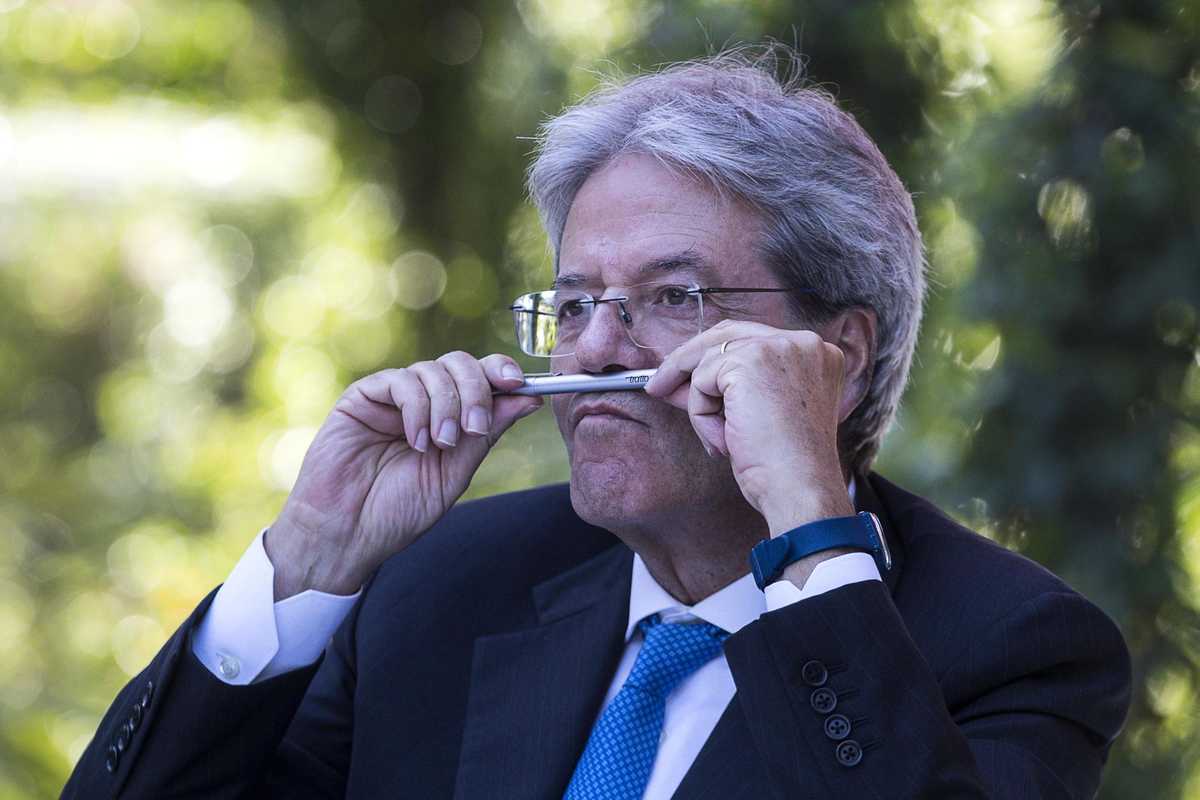 Gentiloni in Ue agli Affari economici per fare la volontà di Parigi e Berlino