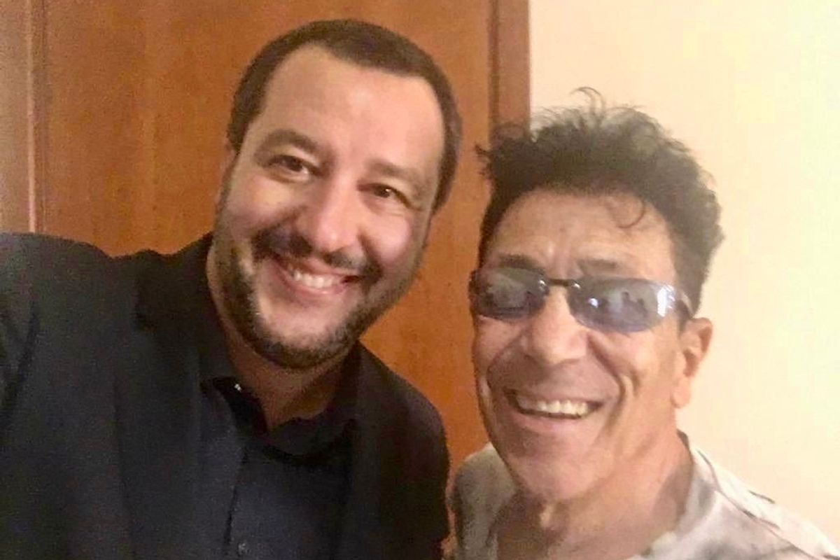 «Il selfie con Salvini? Ai moralisti ipocriti ho risposto in musica. Grillo vate da circo»