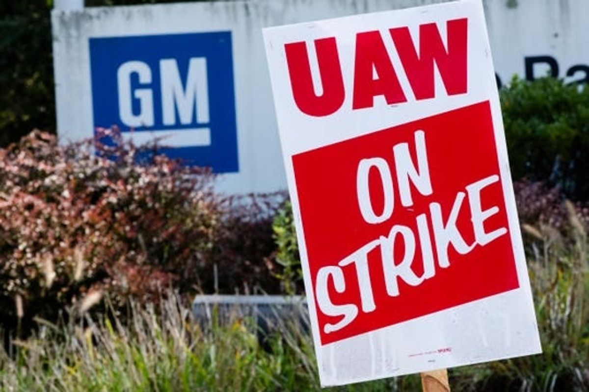 What The GM Strike Says About Corporate Benefits in The U.S.
