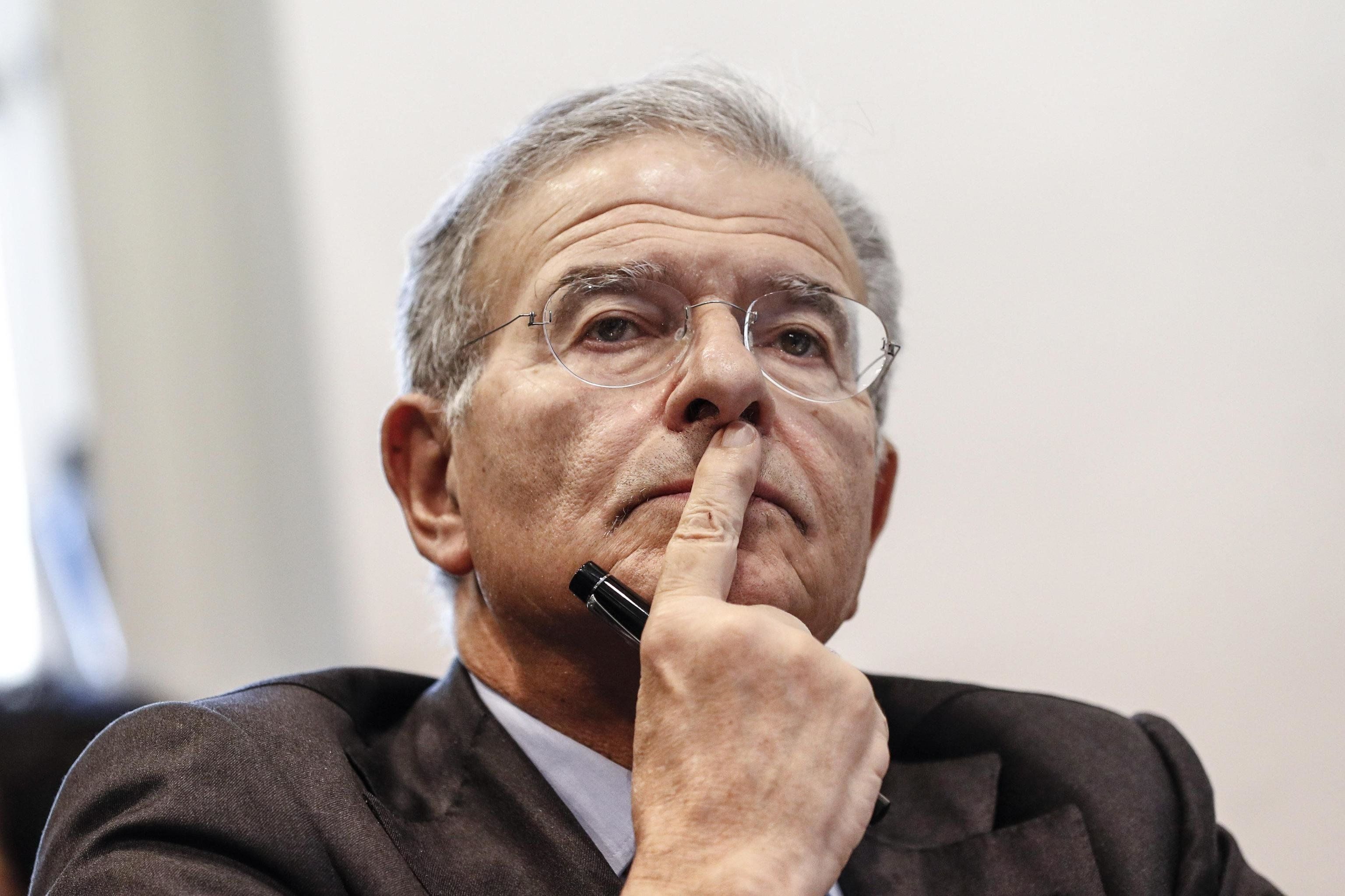 Fabrizio Cicchitto: «Un’alleanza con Matteo Renzi. Ecco il futuro di Forza Italia»