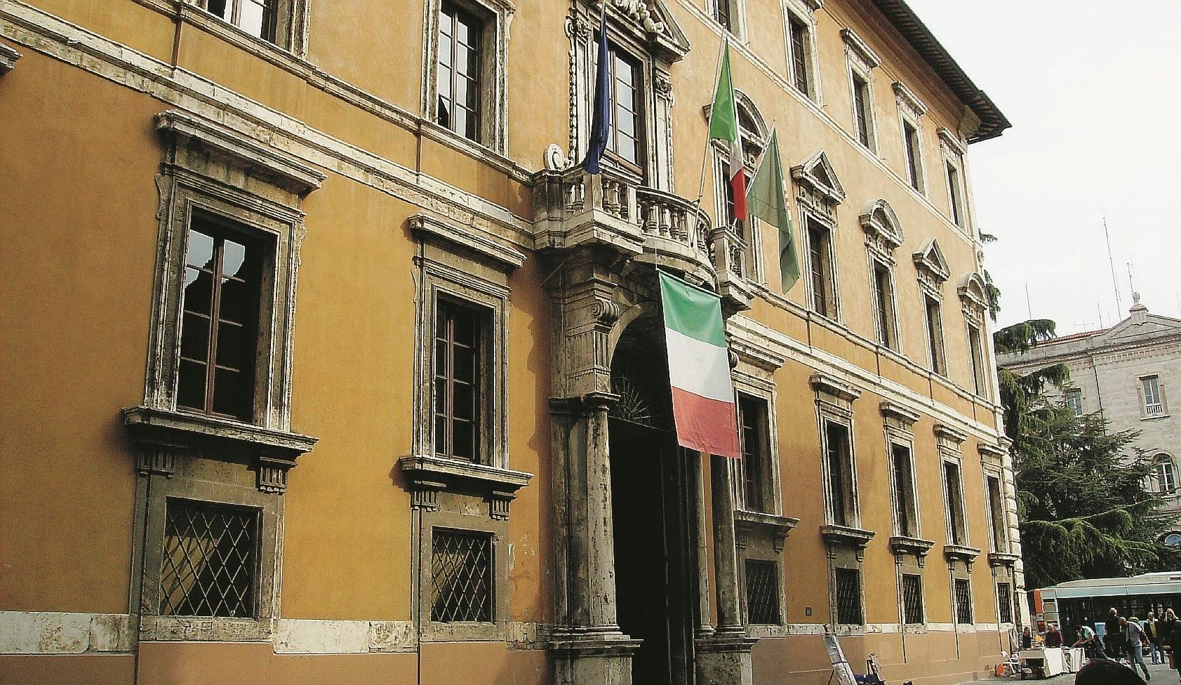 Gli scandali del Pd in Umbria. I buchi neri del sistema rosso, da Sanitopoli alla Palestina