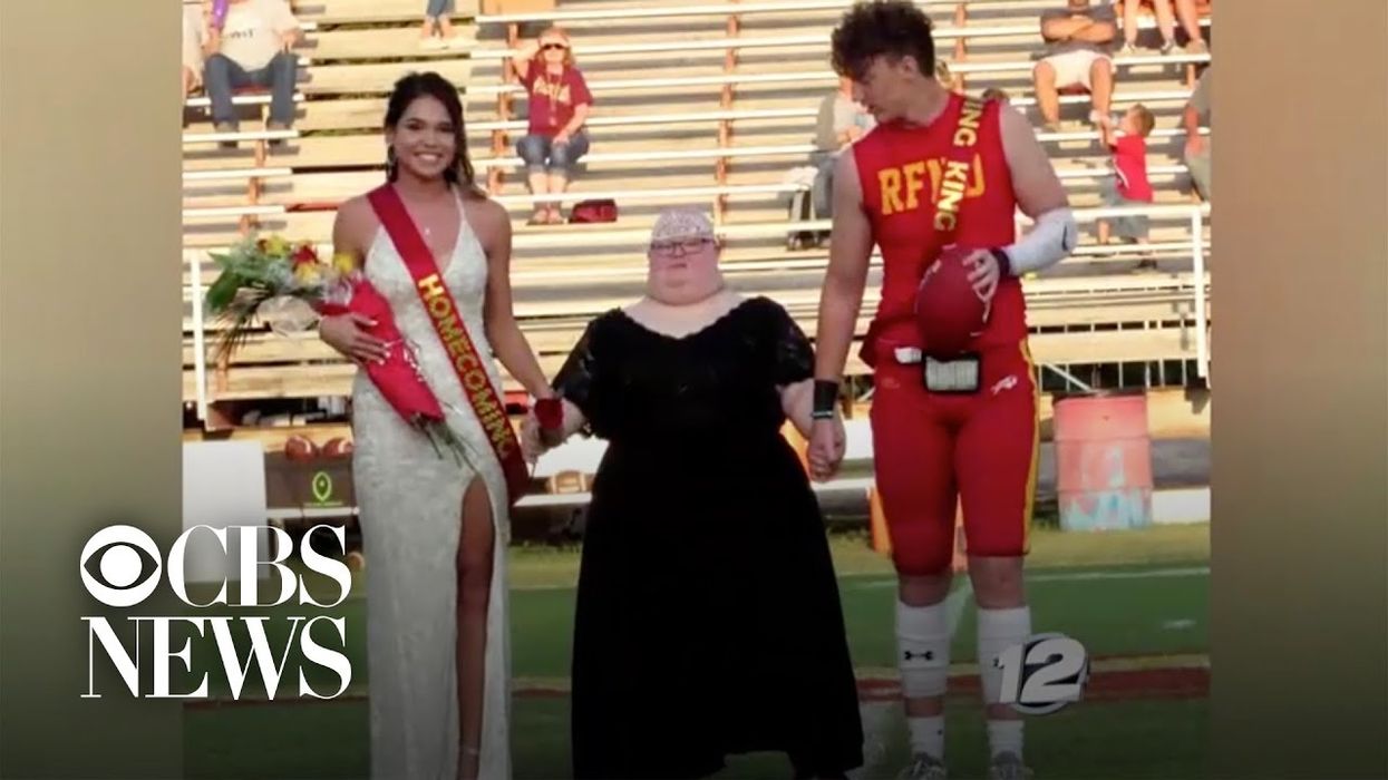 Texas homecoming queen gives away her crown to a classmate with Down syndrome