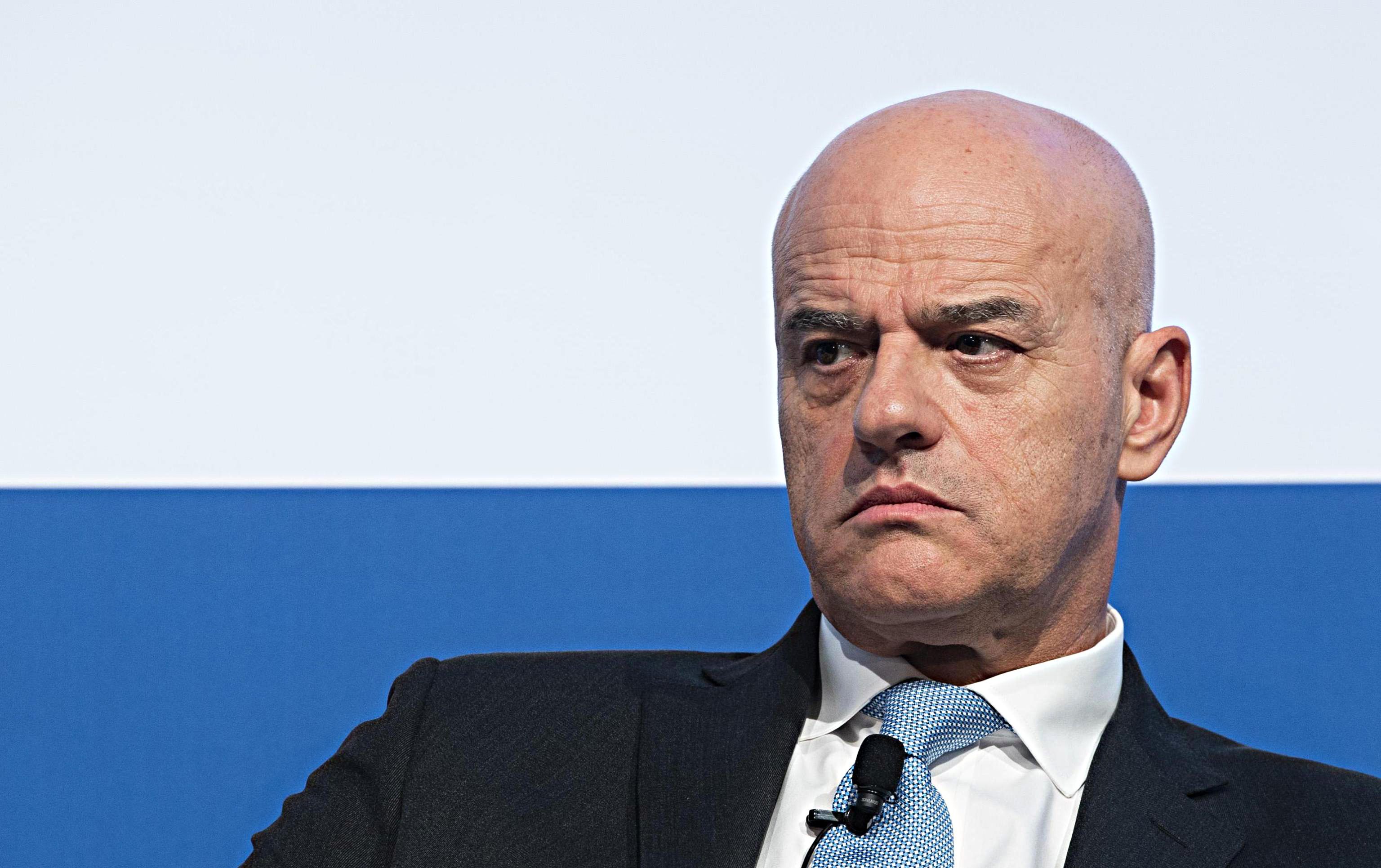 Gli Usa archiviano il cane a sei zampe dalle accuse di corruzione in Africa