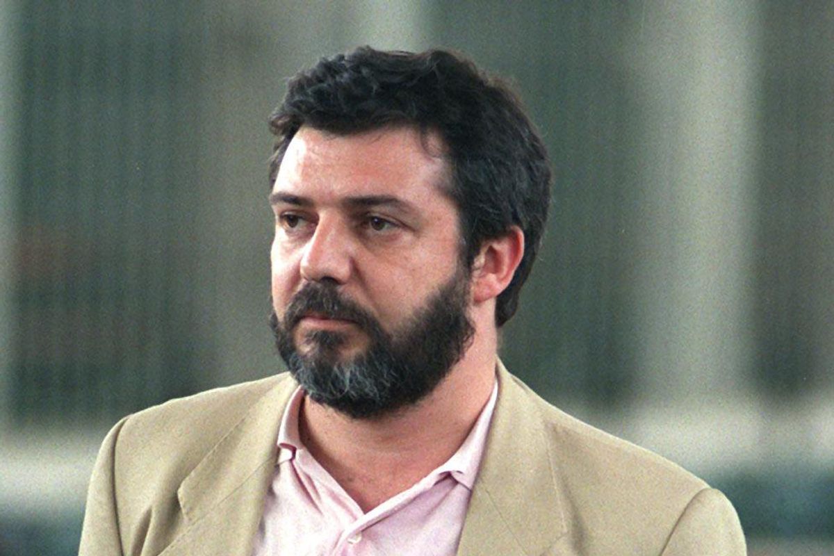 L’estremista Etro esige l’assegno: «Se me lo tolgono torno alle rapine»