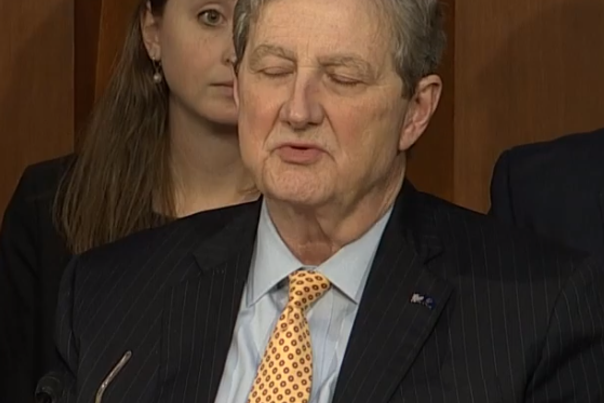 GOP Senator From MENSA Gonna Ban Joe Biden From Getting Hired In Ukraine EVER AGAIN!