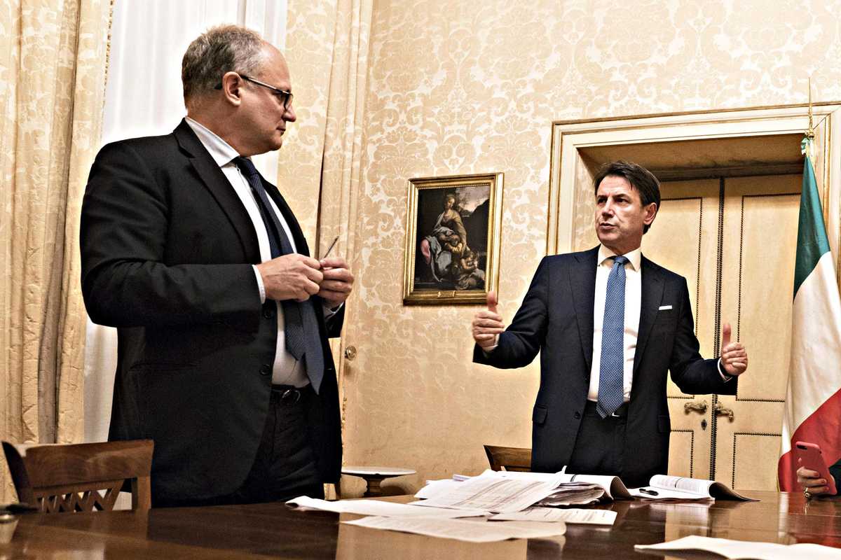 Conte spenna le famiglie con colf e badante