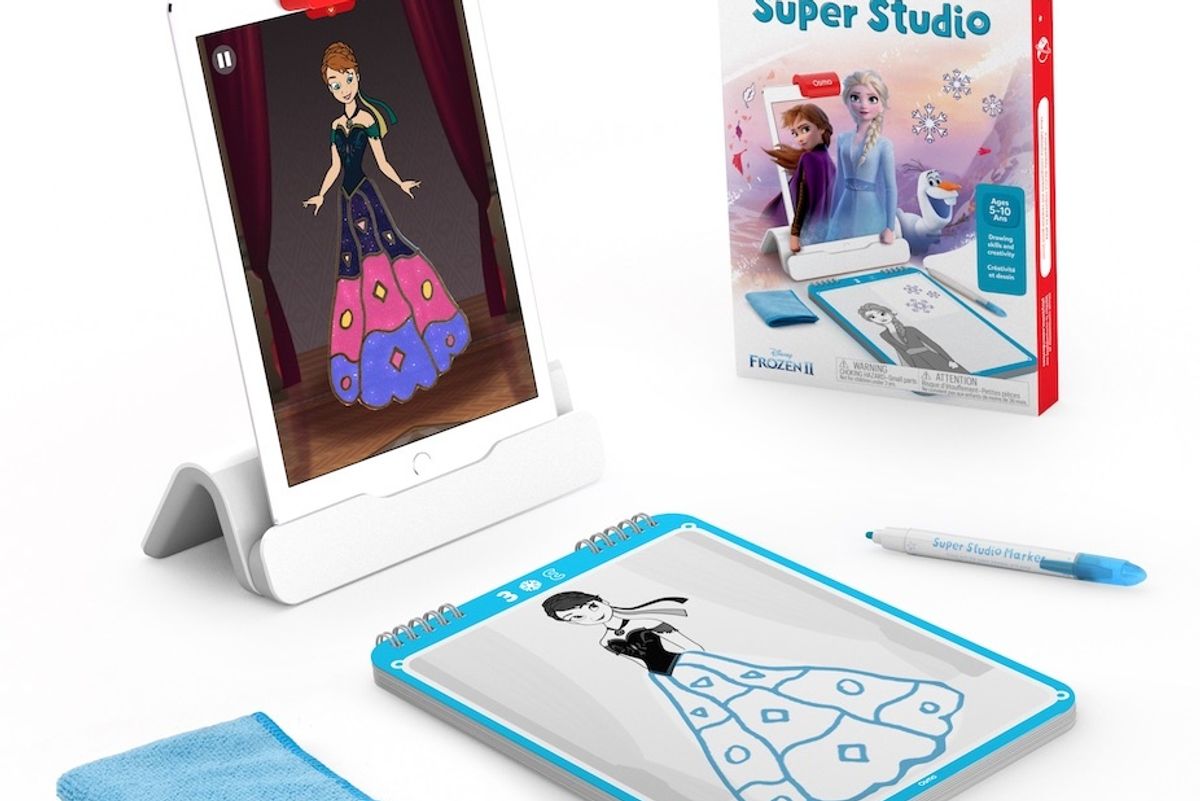 A drawing pad showing the princesses from Frozen 2 for Osmo Super Studio