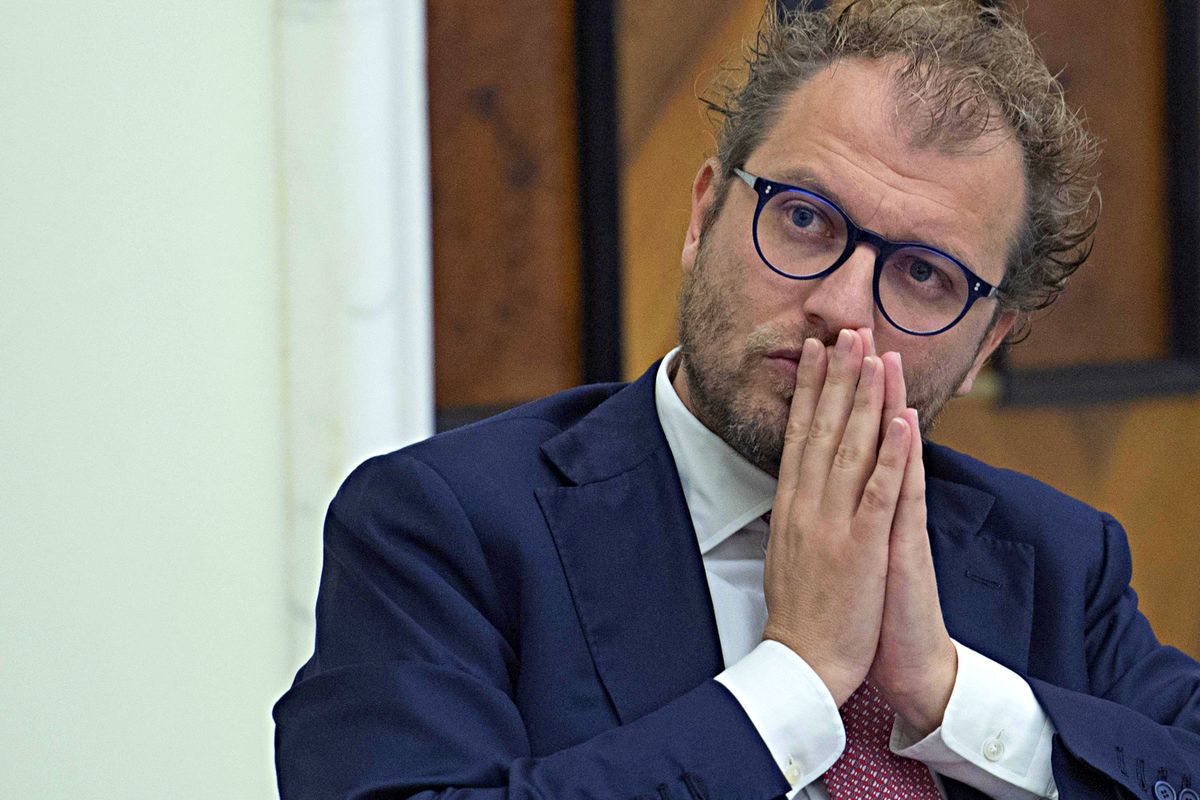Lotti va a processo,
il carabiniere messo alla gogna da Renzi è invece prosciolto dalle accuse
