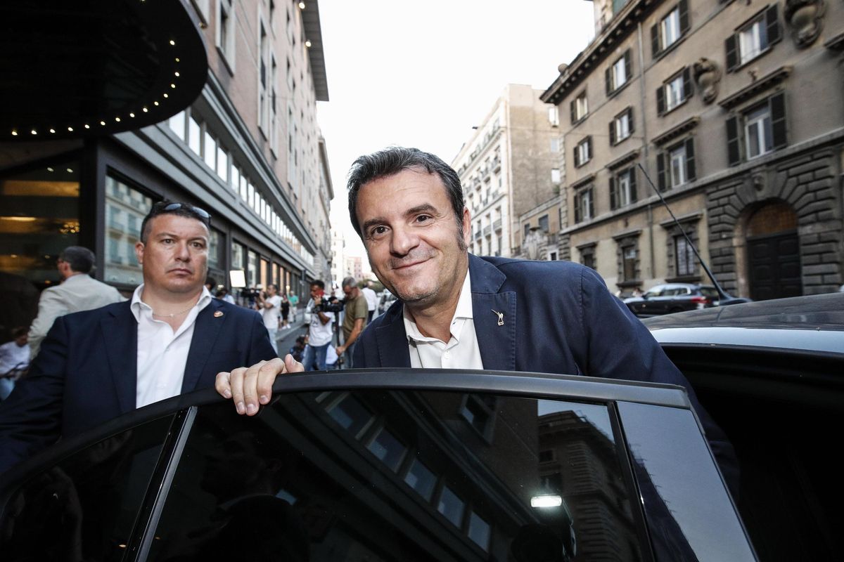 Gian Marco Centinaio «Ci governa il partito della cadrega»