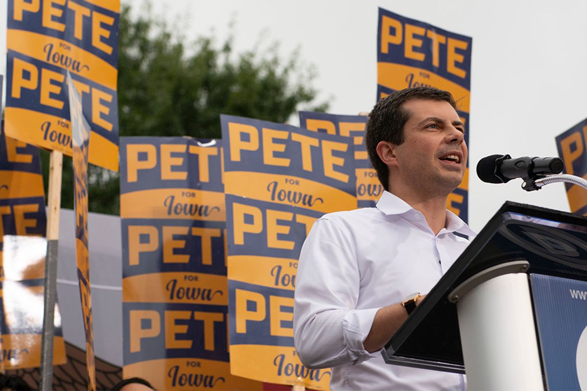 Pete Buttigieg speaks to David Axelrod at the University of Chicago on Oct. 18, 2019.