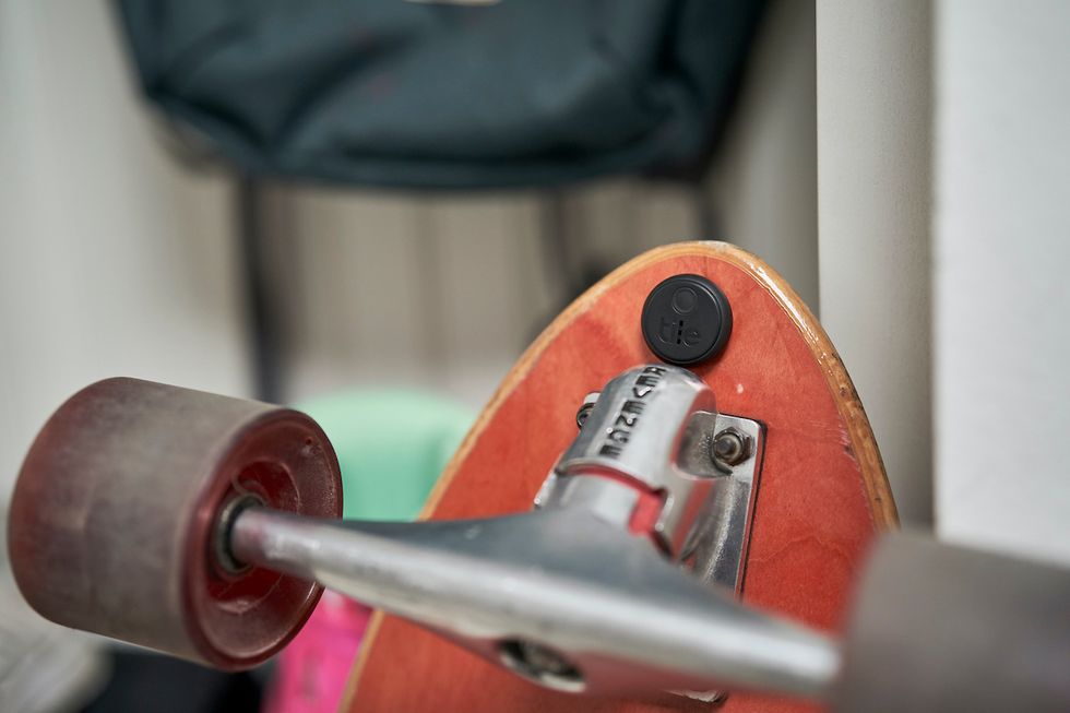 Tile Sticker Bluetooth tracker