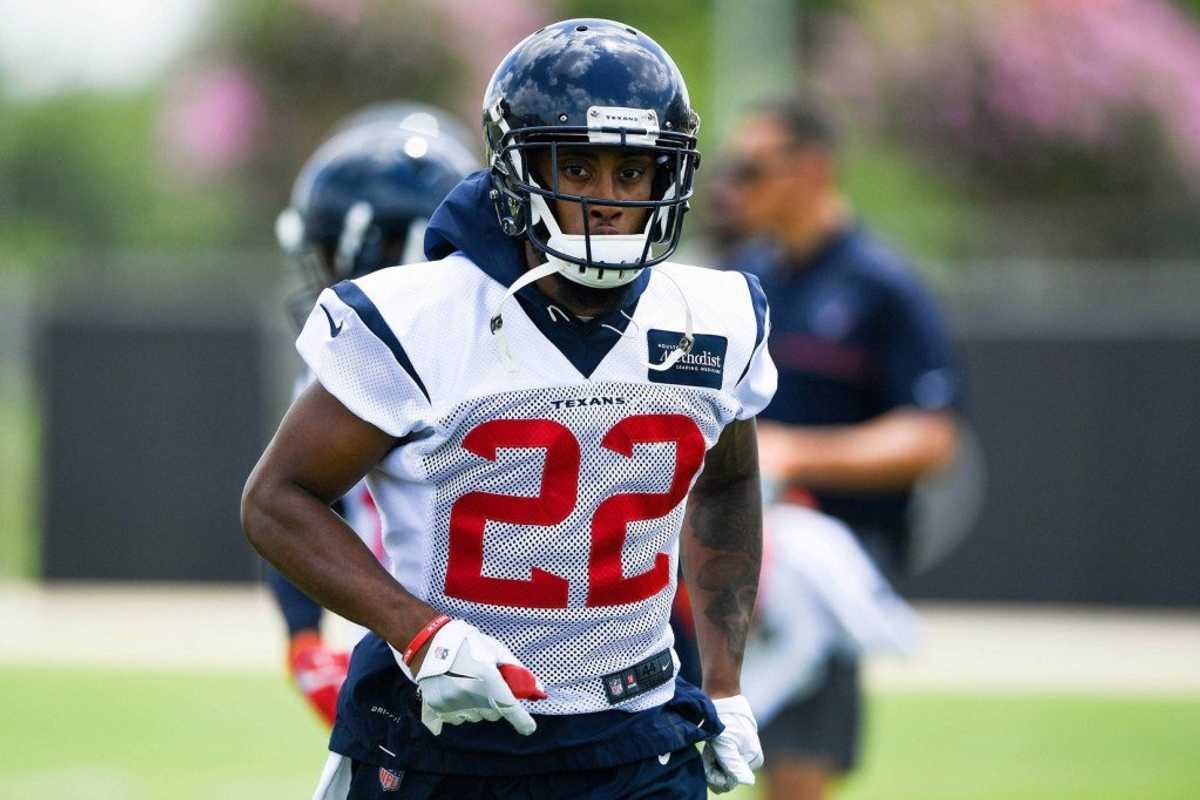 Texans release Aaron Colvin