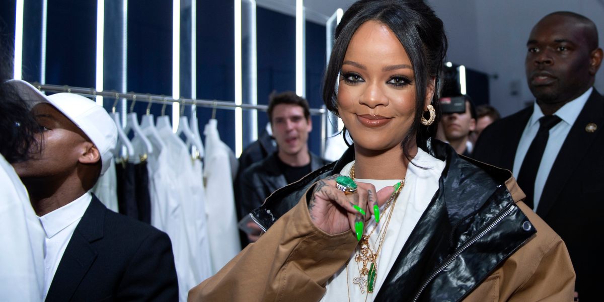 Rihanna Fans Want Her As Catwoman in 'Batman'