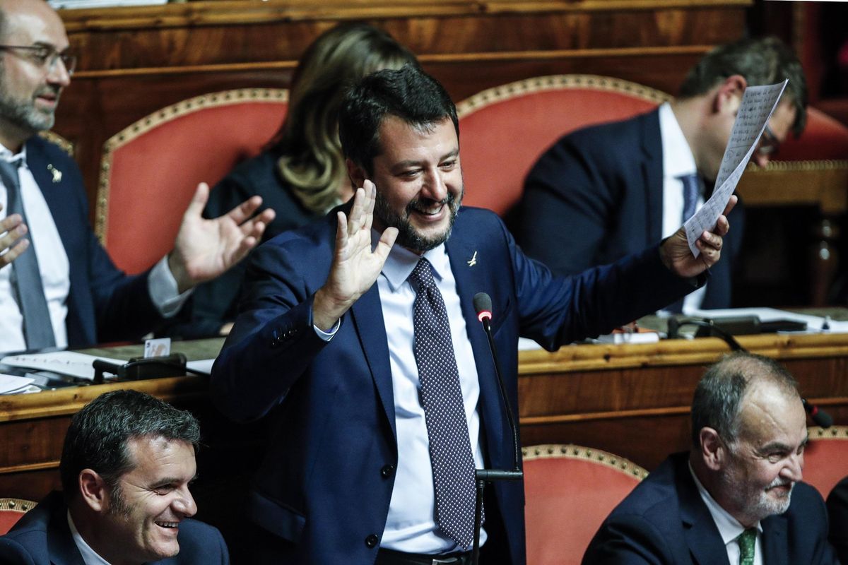 Salvini prepara la riscossa: «Siete allergici al popolo ma presto toccherà a noi»