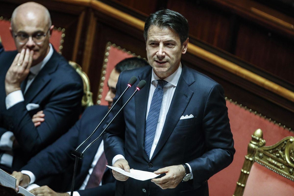 La faccia tosta del premier: «Il vero trasformista è chi ha lasciato il governo»