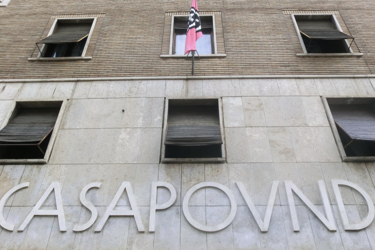 Il Pd prova a dire una cosa di sinistra ma gli esce solo l’elogio del bavaglio