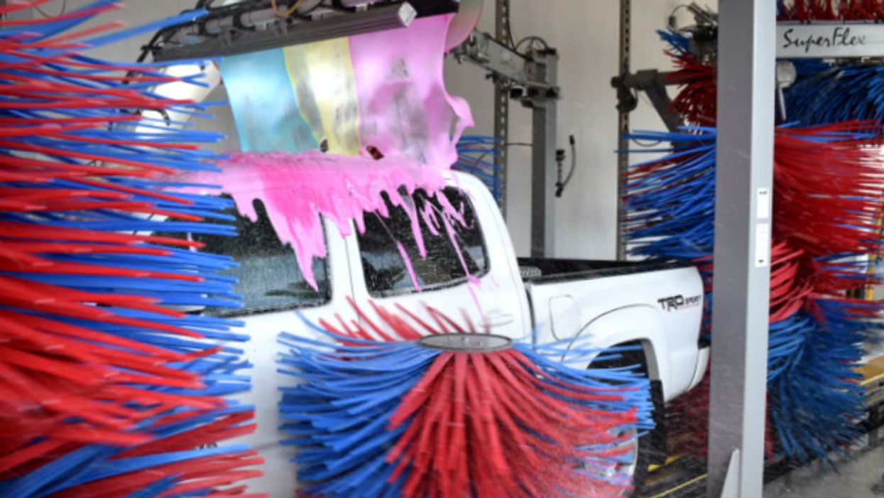 Buc-ee's in Texas is home to World's Longest Car Wash