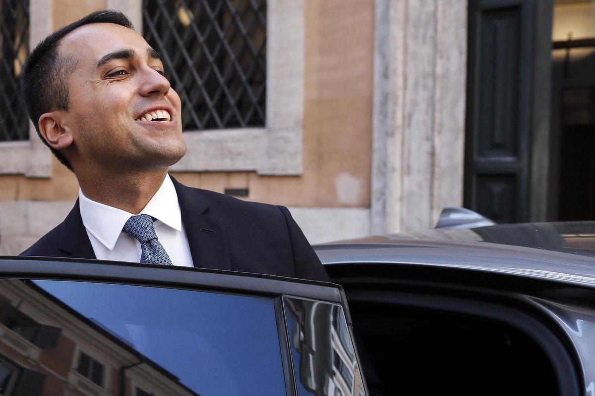 Di Maio si vende anche le regionali: M5s alleato al «partito di Bibbiano»