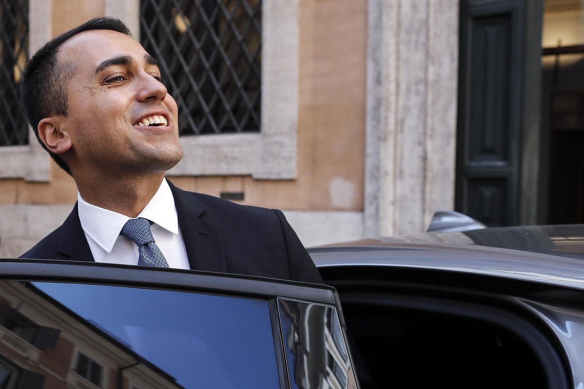 I grillini umbri han fatto secco il Pd.
Ora devono resuscitarlo e votarlo