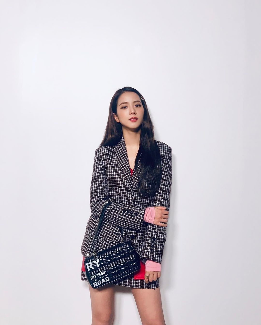 Jisoo Attends Burberry Spring 2020 